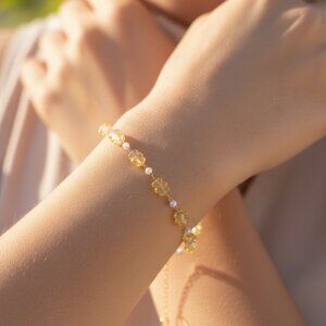 Chic & Stylish Bracelet – A Thoughtful Gift for Women and Girls, DYC1503
